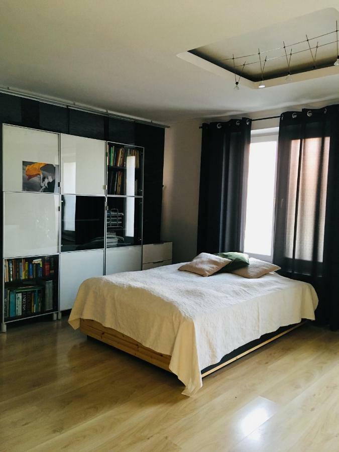 Apartament - Centrum Zabrze Esterno foto